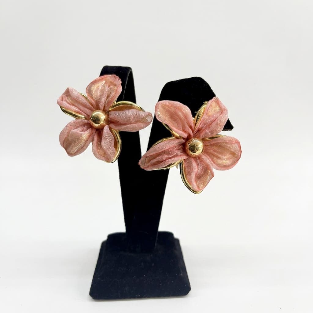 Fairy Petal / Çelik Hacimli Kumaş Dokulu Çiçek Küpe — 2